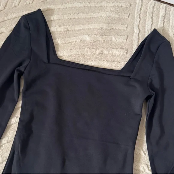 BABATON by Aritzia Long Sleeve Bodysuit - Picture 10 of 13